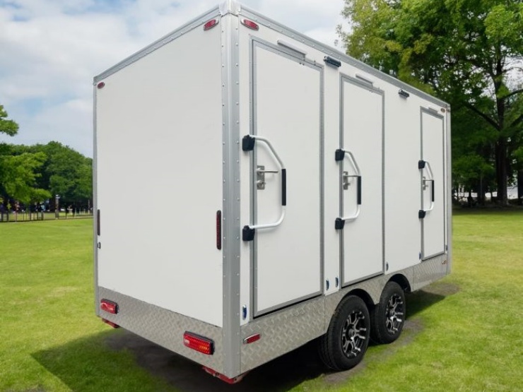 Luxury Bathroom Trailers