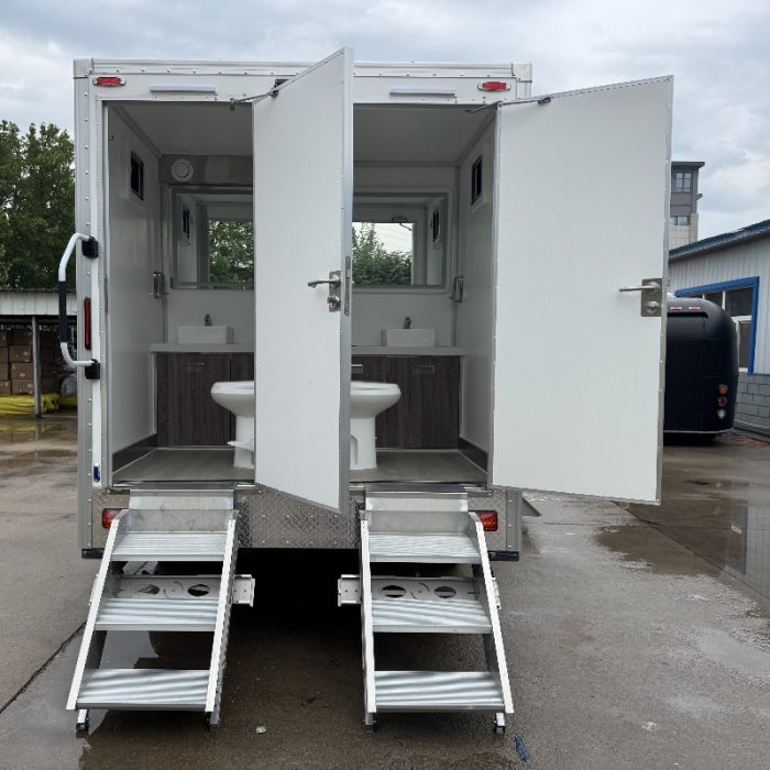 4-Station Restroom Trailer for Camping and Dining Luxury Toilet Trailer for Sale