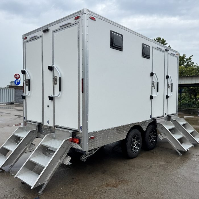 4-Station Restroom Trailer for Camping and Dining Luxury Toilet Trailer for Sale