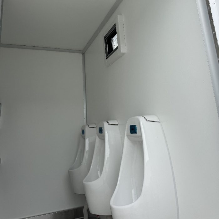 4-Station Restroom Trailer for Camping and Dining Luxury Toilet Trailer for Sale